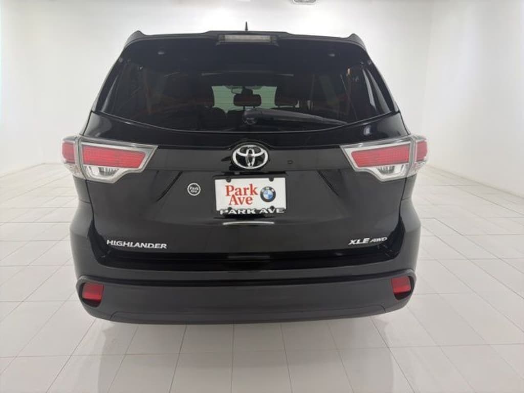 Used 2016 Toyota Highlander XLE V6 SUV