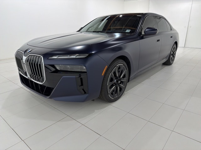 2024 BMW 7 Series 760i's photo