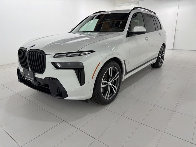2024 BMW X7 40i's photo