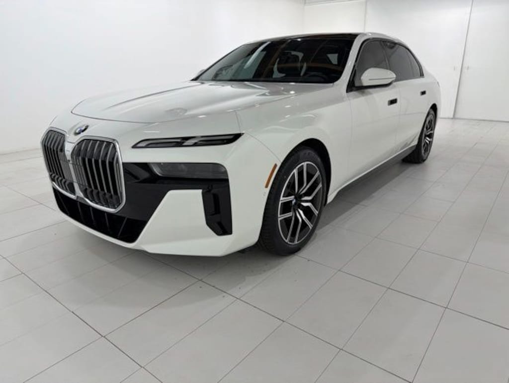 Certified 2023 BMW 760i xDrive Sedan