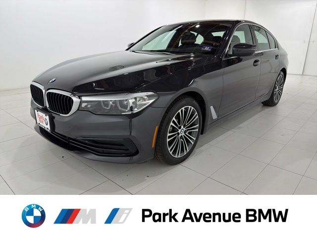 2019 BMW 5 Series 530i xDrive Sedan's photo