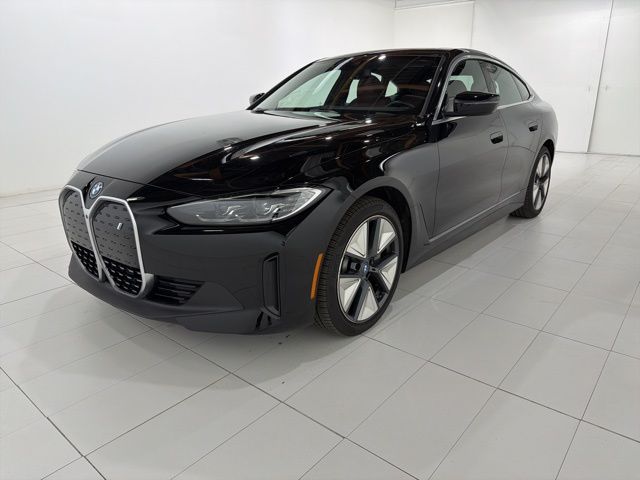 2024 BMW i4 eDrive35's photo
