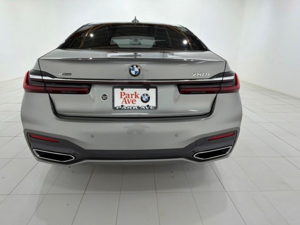 Used 2022 BMW 750i xDrive Sedan