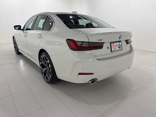 2025 Bmw 330i xDrive Sedan photo 3