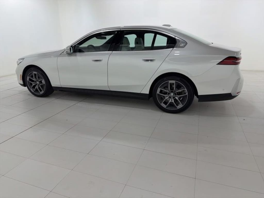 Used 2026 BMW 530i xDrive Sedan
