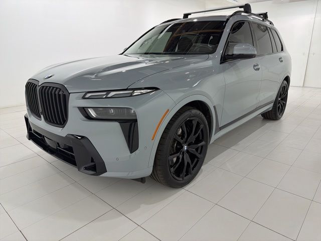 2024 BMW X7 xDrive40i's photo