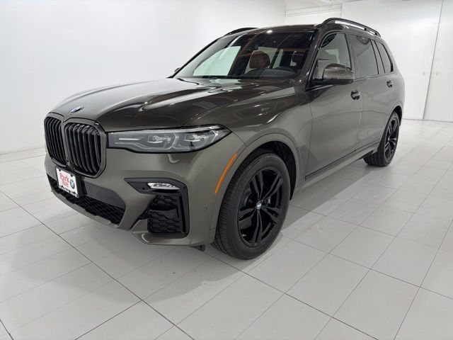 2022 BMW X7