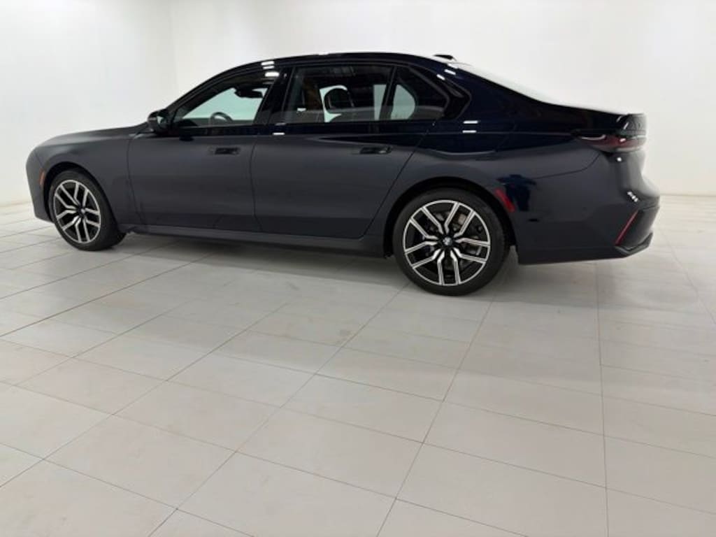Certified 2024 BMW 740i xDrive Sedan