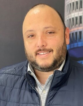 Staff member Juan Polo from ID_7748831e27f5