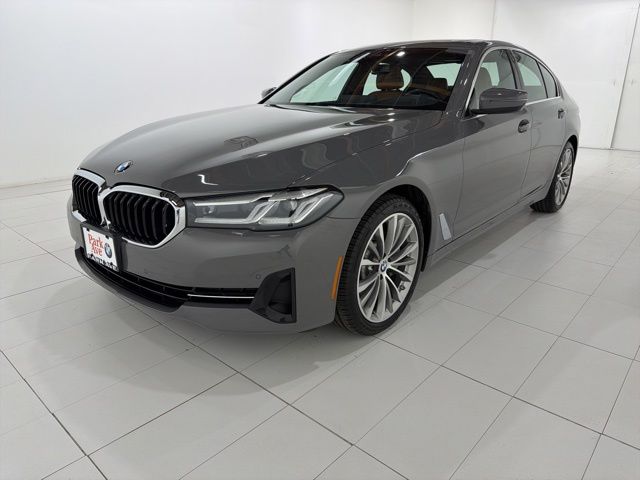 2022 BMW 5 Series 530i xDrive Sedan's photo