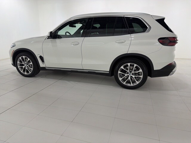 2026 Bmw X5 xDrive40i photo 2