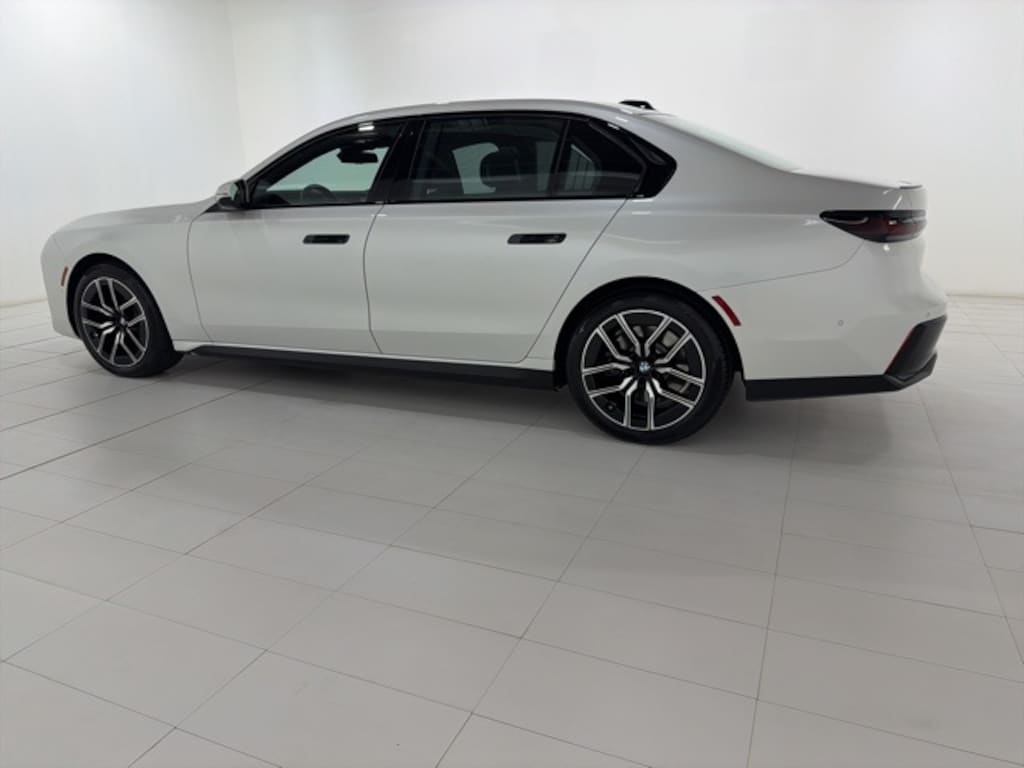 Certified 2023 BMW 740i  Sedan