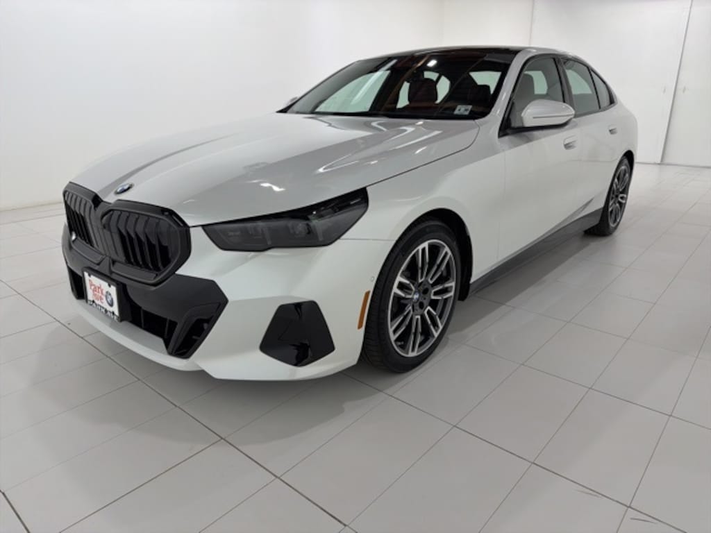Used 2025 BMW 530i xDrive Sedan