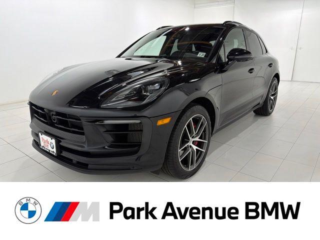 2022 Porsche Macan