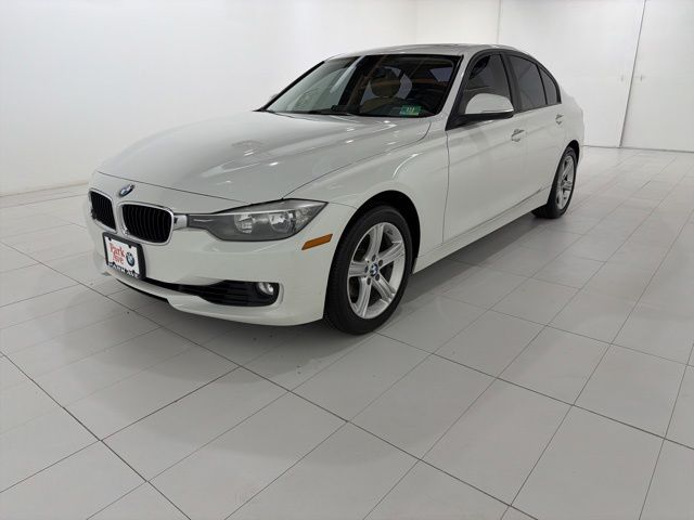2013 BMW 3 Series 328i xDrive Sedan's photo