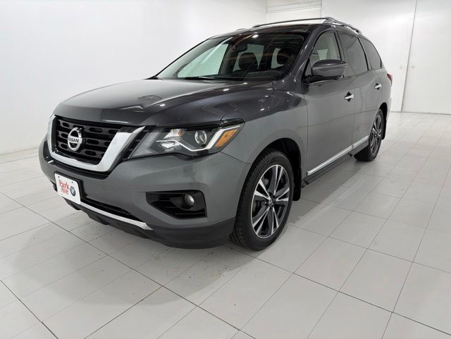 2020 Nissan Pathfinder Platinum 4WD's photo