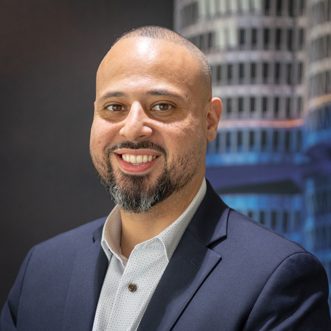 Staff member Andrew Araque  from ID_4e68ad40e44c