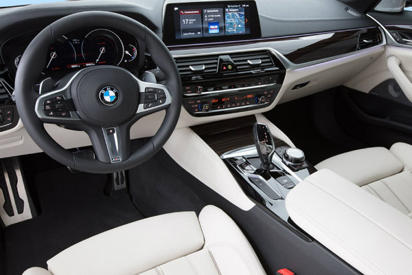 2017 BMW 5 Series User Experience Technology 2017 BMW 5 Series User Experience Technology