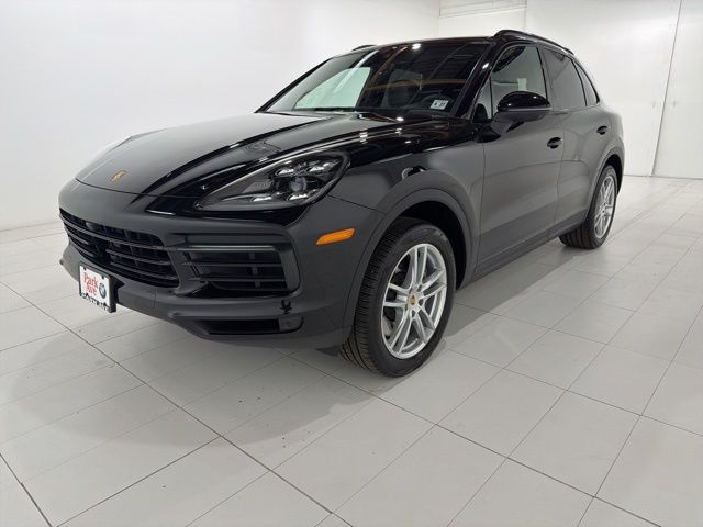 2022 Porsche Cayenne -'s photo