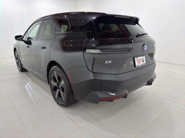 2025 Bmw iX photo 3