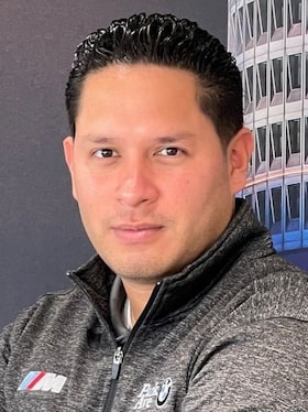 Staff member Carlos Mora from ID_5a69636bf07e