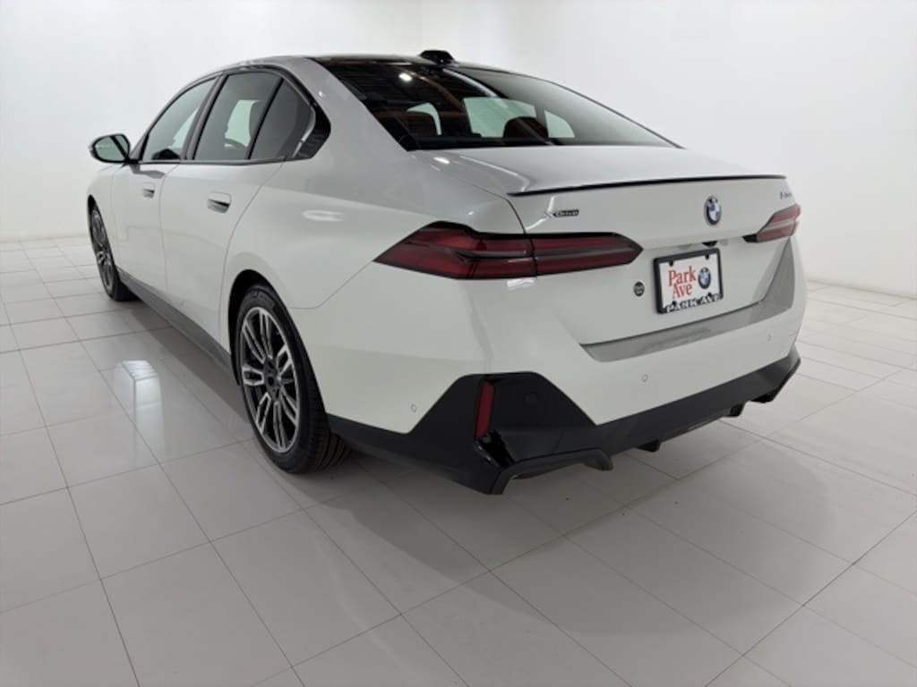 Used 2025 BMW 530i xDrive Sedan