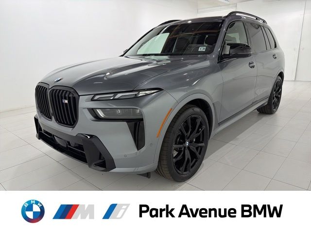 2024 BMW X7 M60i's photo