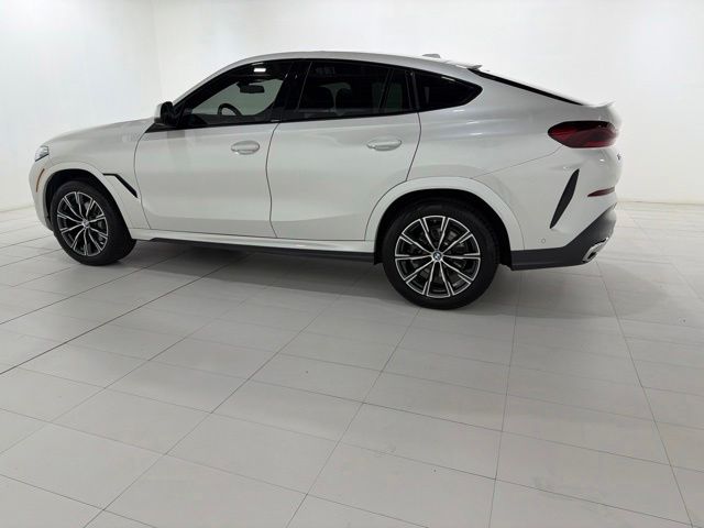 5UX33EX04R9S94050