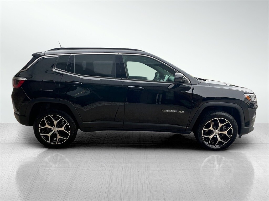 2024 Jeep Compass Limited photo 4