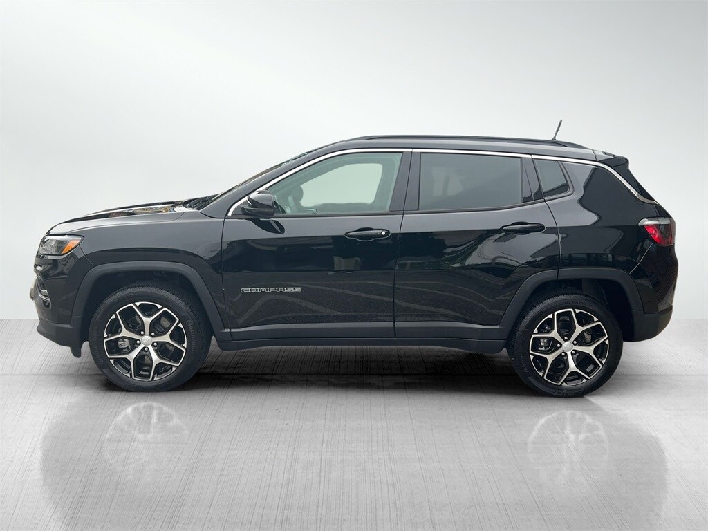 2024 Jeep Compass Limited photo 3