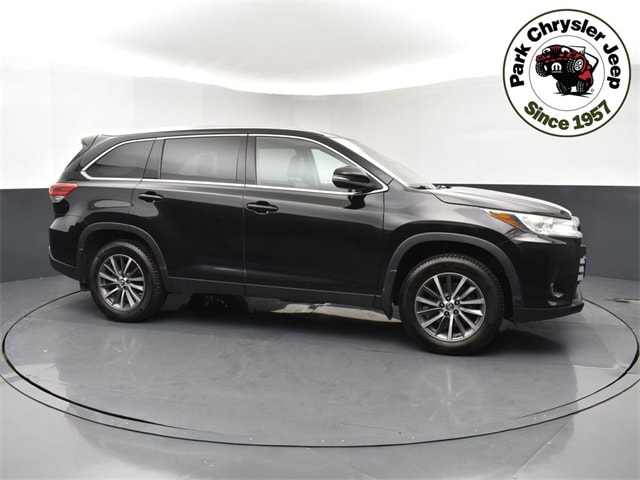 2019 Toyota Highlander XLE's photo