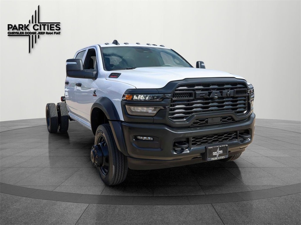 New 2025 Ram 4500 Chassis Cab 4500 TRADESMAN CHASSIS CREW CAB 4X4 60' CA Pickup