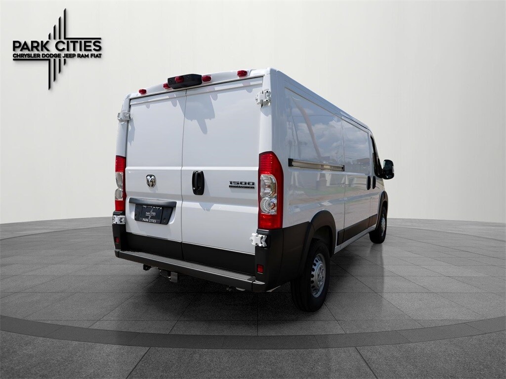 New 2026 Ram ProMaster PROMASTER 1500 TRADESMAN CARGO VAN LOW ROOF 136' W Cargo Van