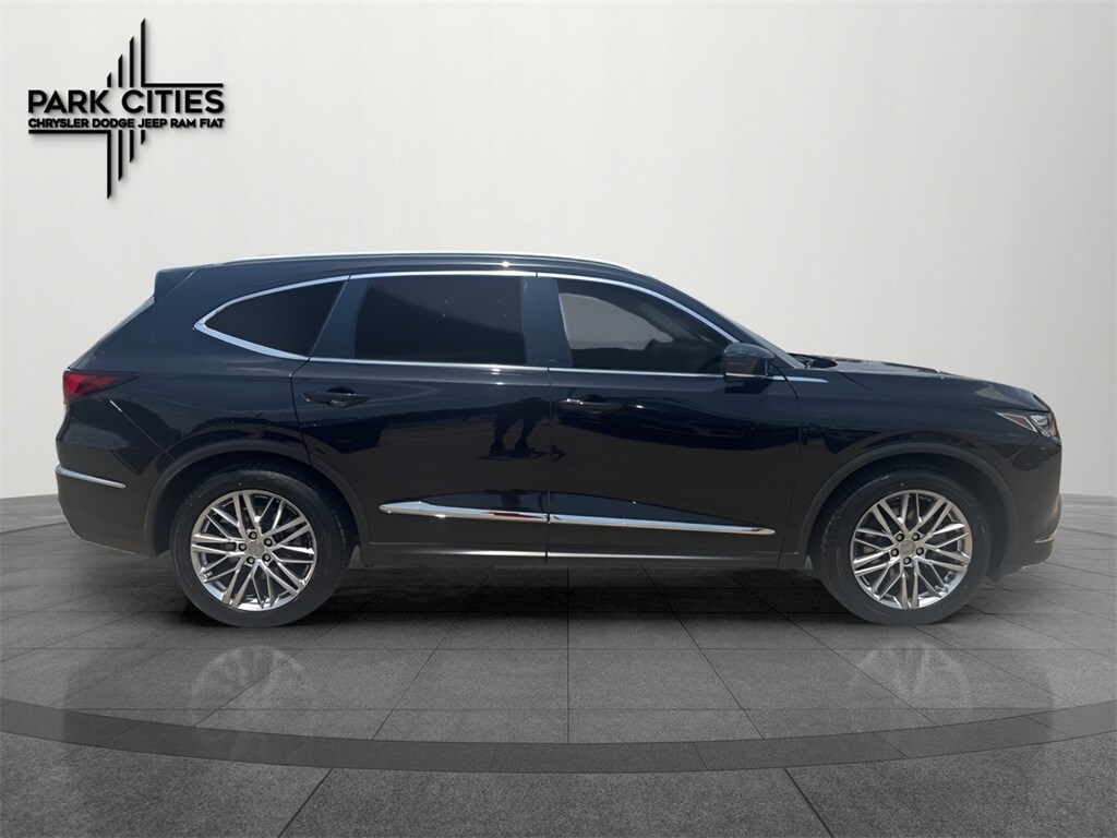 2022 Acura MDX Advance photo 2