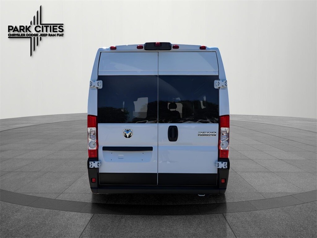 2023 Ram ProMaster 3500 Window Van photo 4
