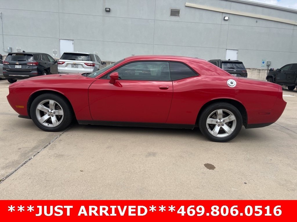 Used 2012 Dodge Challenger SXT with VIN 2C3CDYAG8CH292044 for sale in Dallas, TX