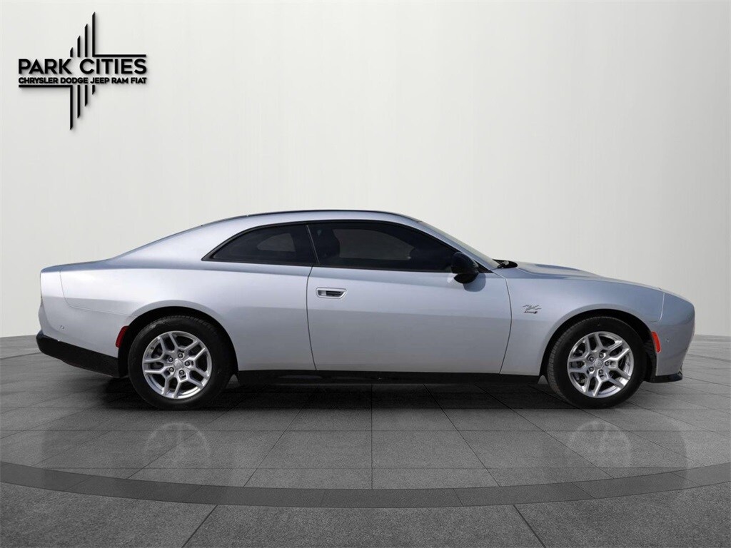 2025 Dodge Charger R/T photo 2