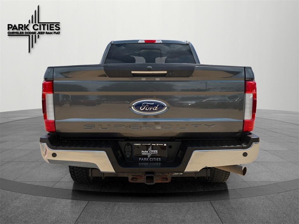 2018 Ford F-250 photo 3