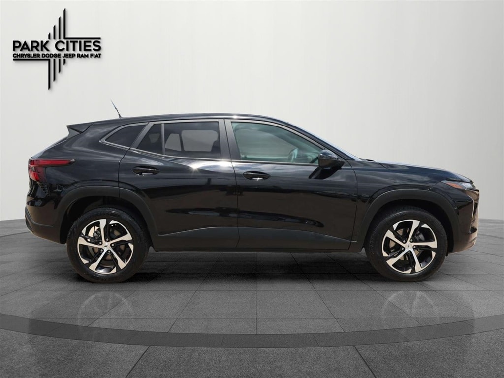 Used 2025 Chevrolet Trax RS with VIN KL77LGEP9SC047479 for sale in Dallas, TX