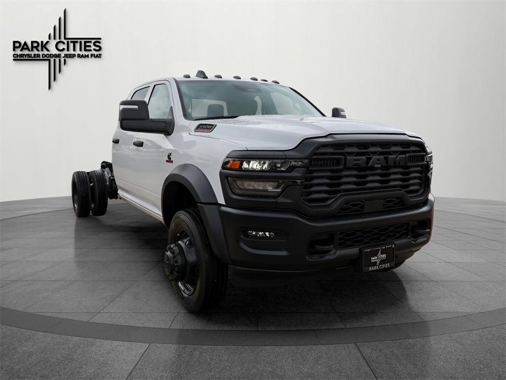 New 2025 Ram 5500 Chassis Cab 5500 TRADESMAN CHASSIS CREW CAB 4X4 84' CA Pickup