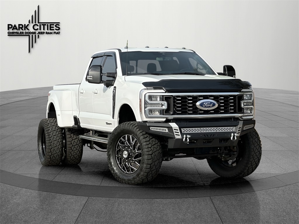 Used 2024 Ford F-350 Super Duty Lariat with VIN 1FT8W3DT5REC38255 for sale in Dallas, TX