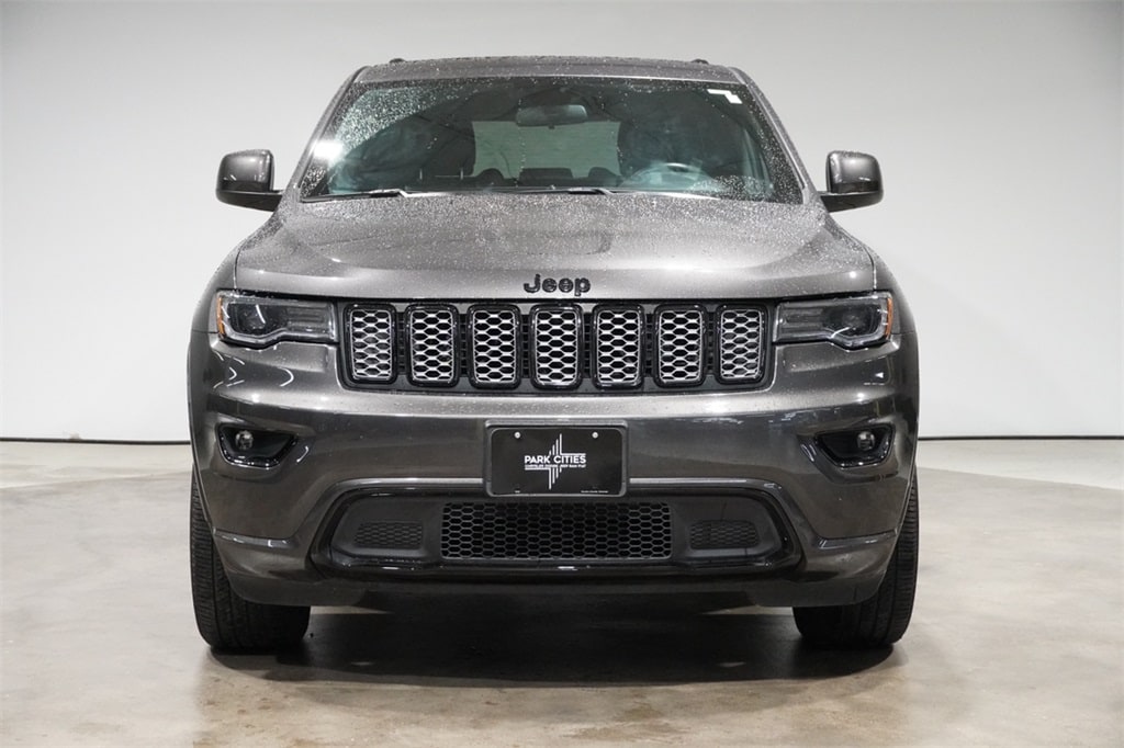 Used 2021 Jeep Grand Cherokee Laredo X with VIN 1C4RJFAG8MC811620 for sale in Dallas, TX