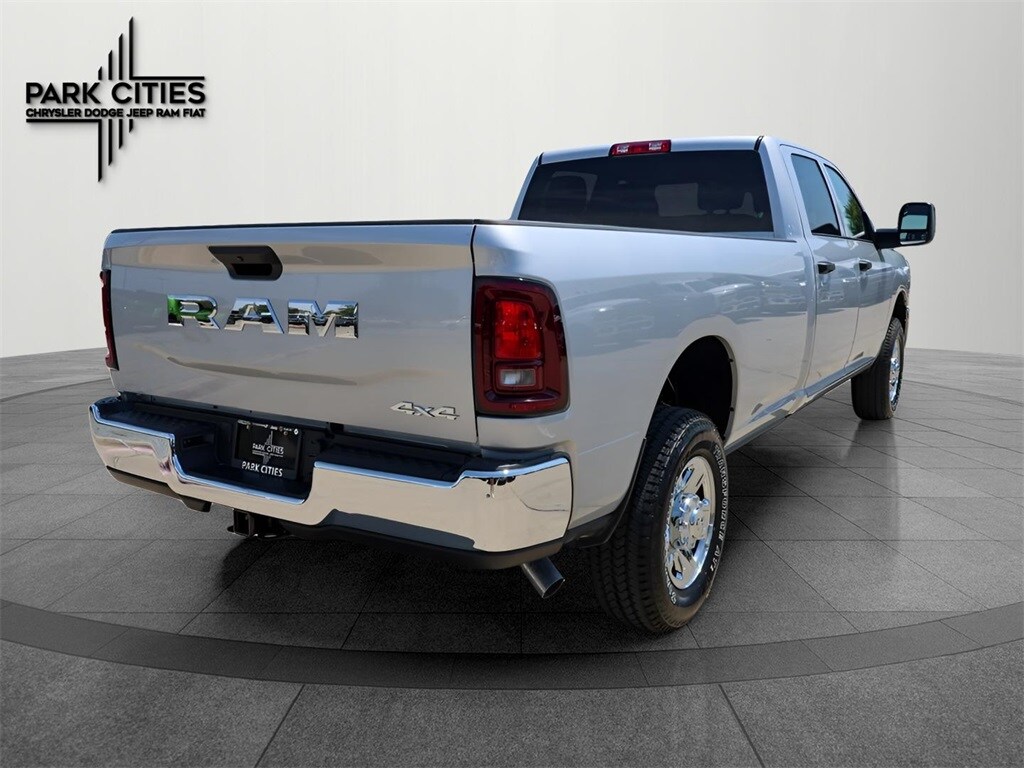 2026 Ram 2500 Tradesman photo 3