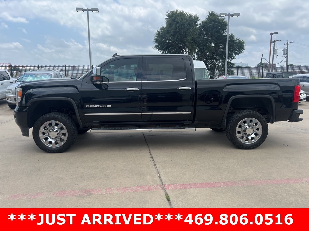 Used 2016 GMC Sierra 2500 Denali HD Denali with VIN 1GT12UE87GF263811 for sale in Dallas, TX