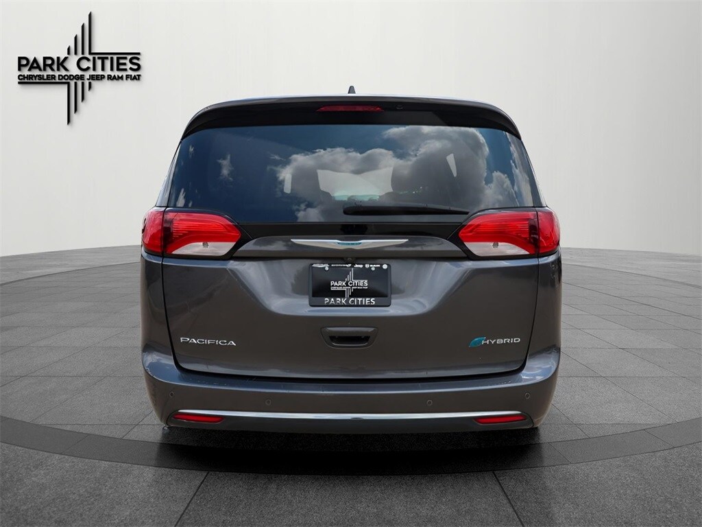 2018 Chrysler Pacifica Hybrid Limited photo 4