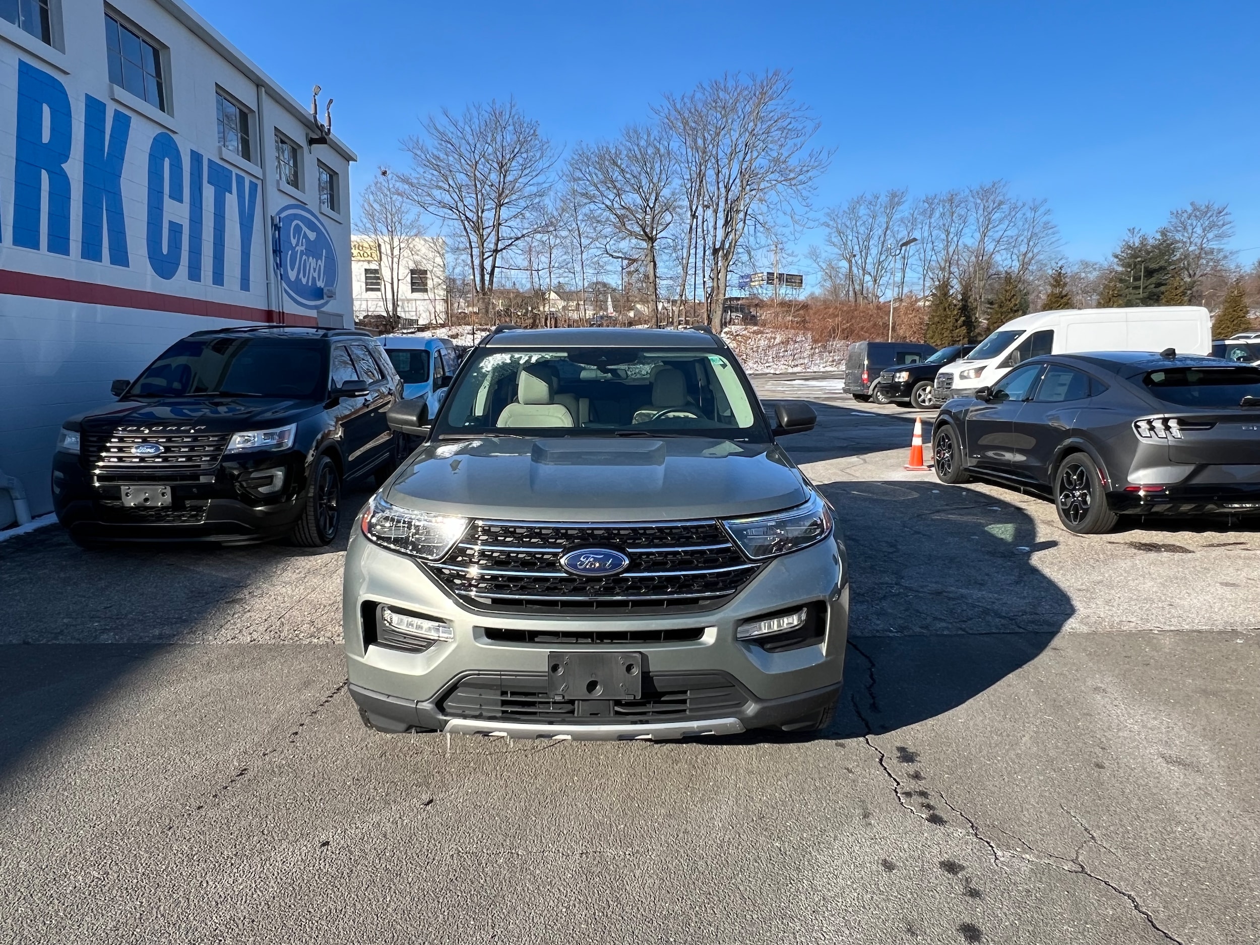 Certified 2020 Ford Explorer XLT with VIN 1FMSK8DH3LGB88408 for sale in Bridgeport, CT