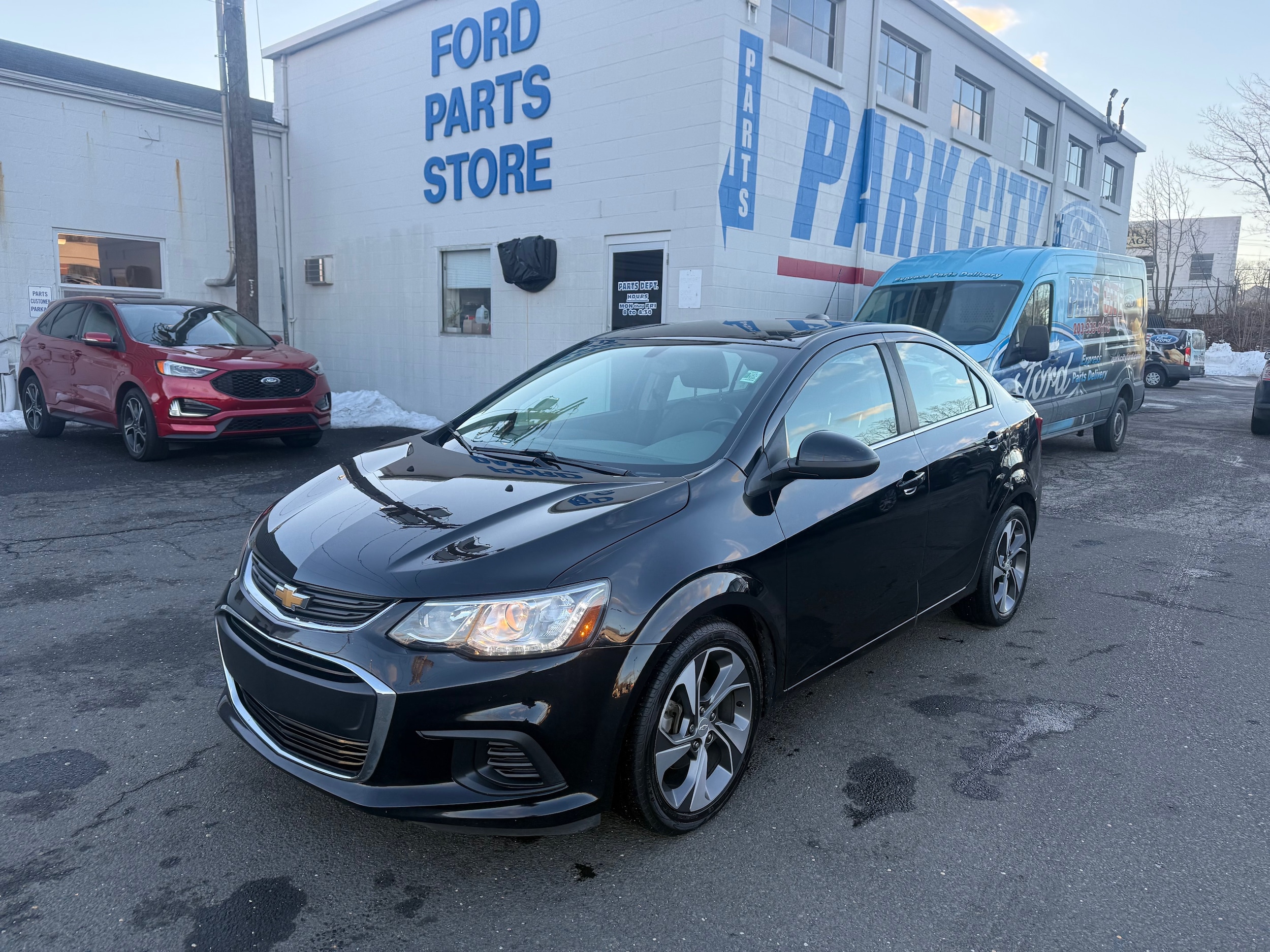 2019 Chevrolet Sonic Premier's photo
