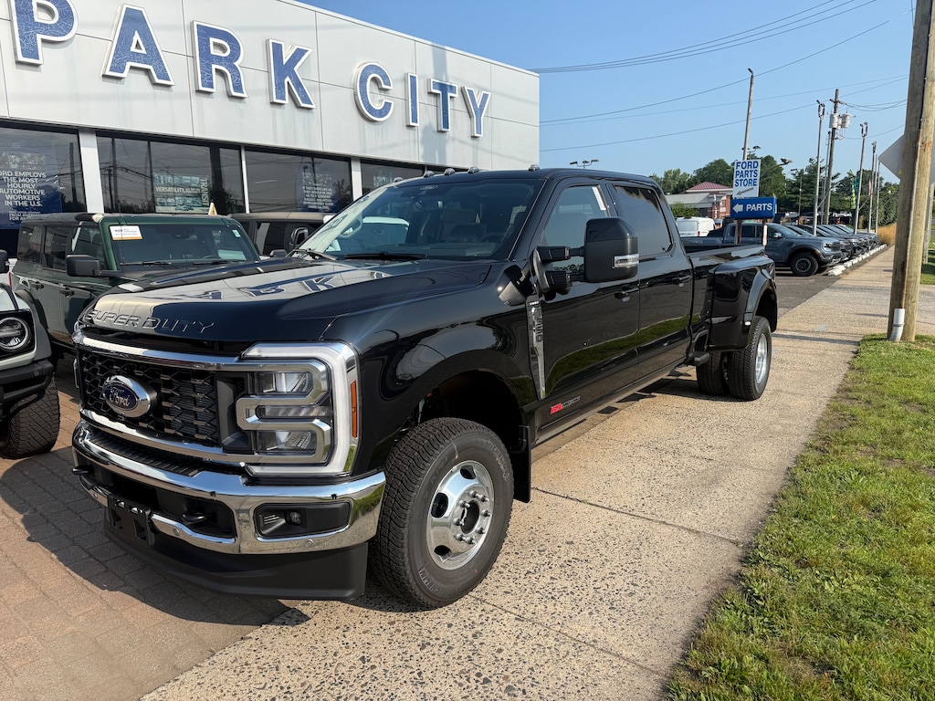 New 2026 Ford F-350 Lariat PICKUP