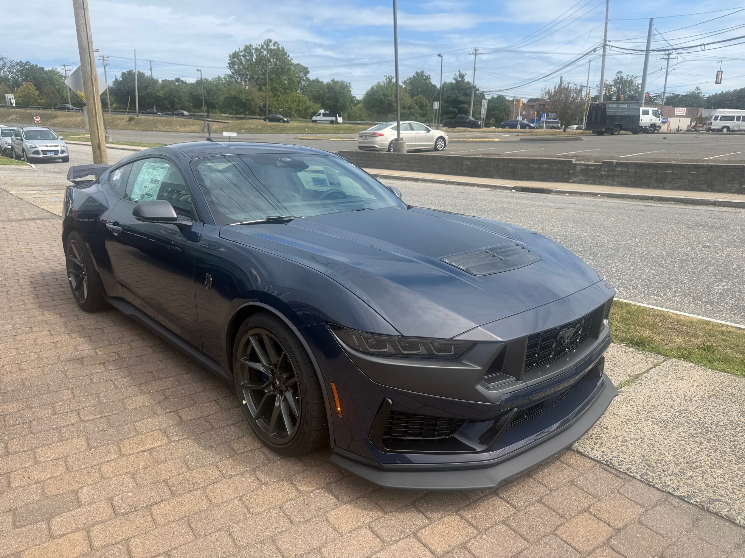 2025 Ford Mustang Dark Horse photo 3