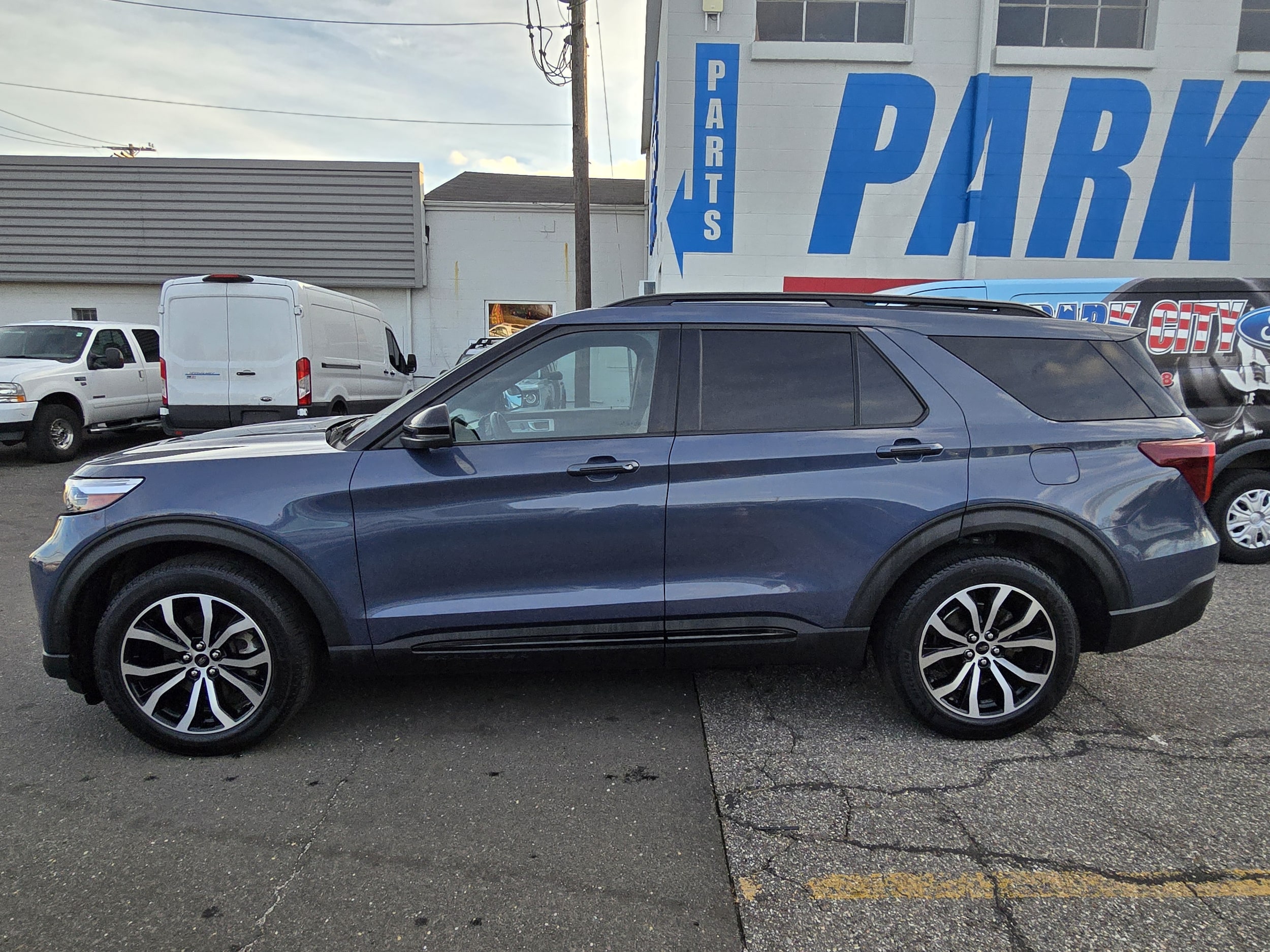 Certified 2021 Ford Explorer ST with VIN 1FM5K8GC2MGB62462 for sale in Bridgeport, CT